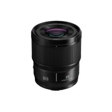 Panasonic Festbrennweite Lumix S 35mm F/1.8 – L-Mount Panasonic Festbrennweite Lumix S 35mm F/1.8 – L-Mount