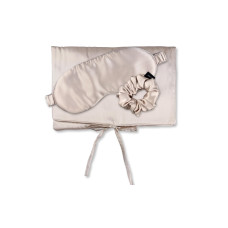 Ailoria Travel Set Beauty Tasche, Schlafmaske, Scrunchie, M, Seide Ailoria Travel Set Beauty Tasche, Schlafmaske, Scrunchie, M, Seide